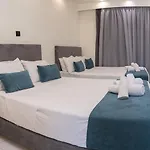 Otel Delfinia 4*