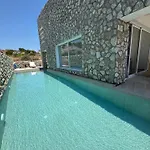 Hotell Delfinia 4*