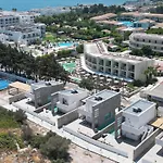Hotell Delfinia 4*