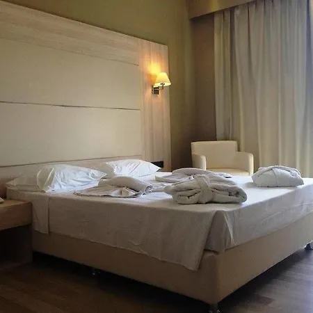 Delfinia Колимбия