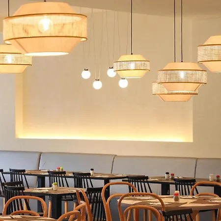 Delfinia Отель 4*