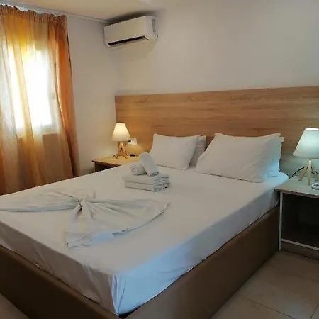 Delfinia Отель 4*