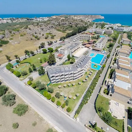 Delfinia 4*