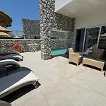 Delfinia 4*