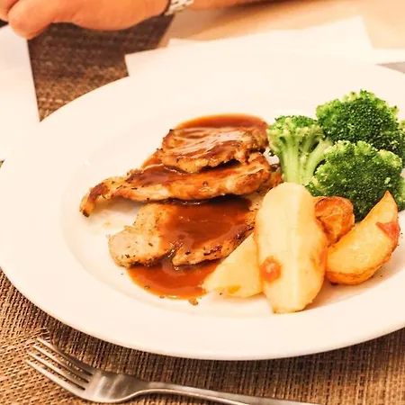Delfinia 科林比亚