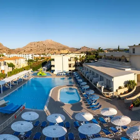 Hotell Delfinia 4*